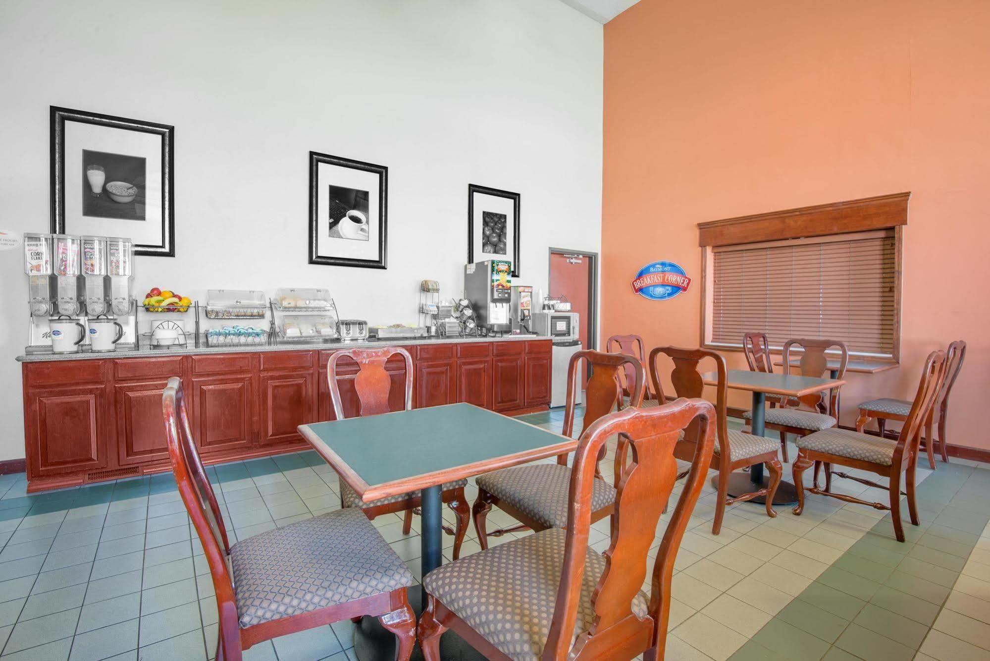 Hotel Baymont By Wyndham Boston Heights/Hudson Esterno foto