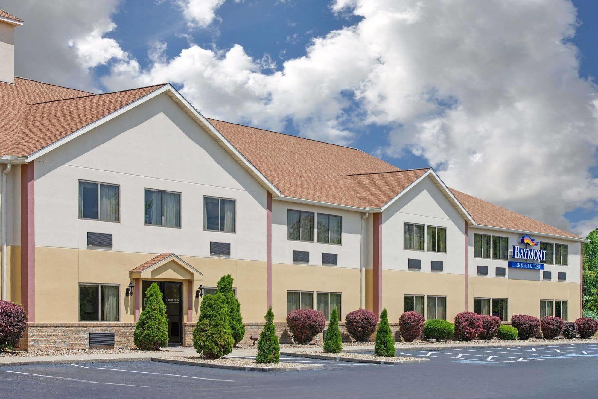 Hotel Baymont By Wyndham Boston Heights/Hudson Esterno foto